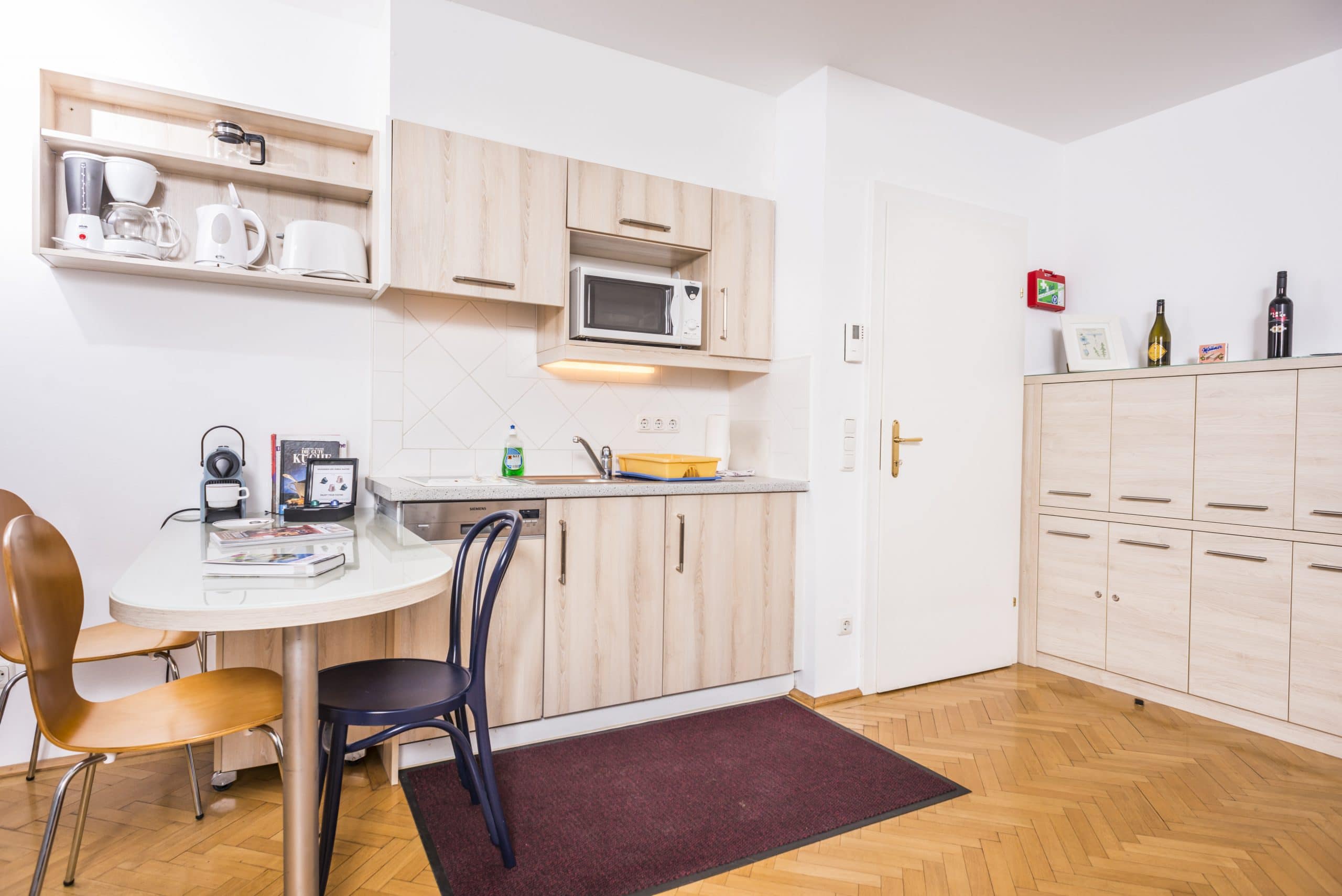 Apartment H03 Küche und Wohnraum