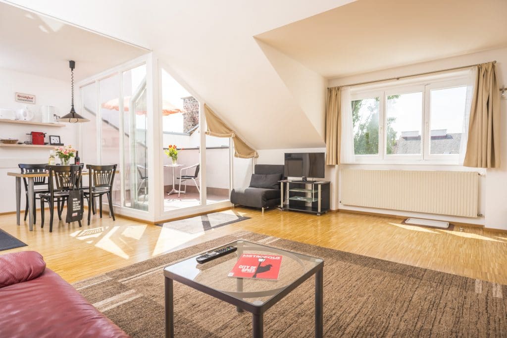 ferchergasse_1_georgeye_web-2 Apartment 1 in Wien Hernals mit Wohnraum und Terrasse