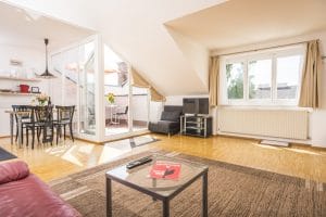 Apartment 1 in Wien Hernals mit Wohnraum und Terrasse